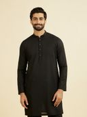 Black color option, Sold out, Currently selected