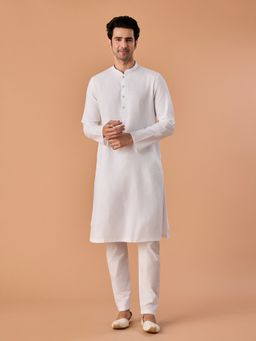 Manyavar - White Solid/Plain Mandarin Neck Kurta & Pyjama