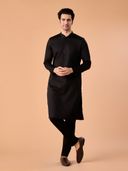 Black color option, Sold out, Currently selected
