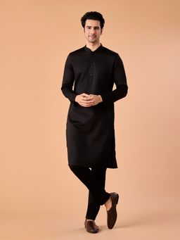 Manyavar - Black Solid/Plain Mandarin Neck Kurta & Pyjama