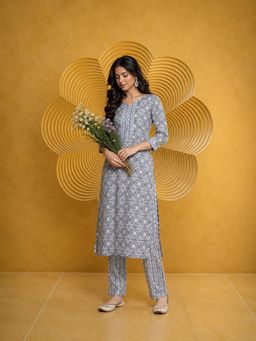 Gahan - Grey Cotton Blend Golden Floral Printed Kurta with Zigzag Printed Pant