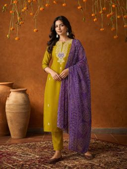 Gahan - Vichitra Zari Sequence Chain Stitched Embroidery Kurta with Pant & Dupatta