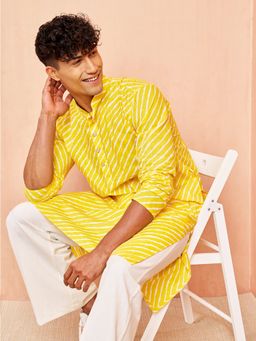 Vastramay - Mens Yellow Cotton Leheriya Printed Regular Fit Kurta