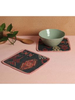 India Circus by Krsnaa Mehta - Black Enchanting Mirage Quilted Trivets (Pack of 2)