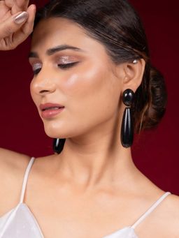 Niscka - Black Stone Long Drop Earrings