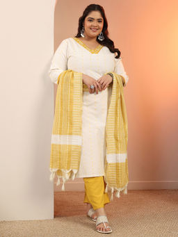 Extra love by Libas - Plus Size Women Off White Woven Kurta with Pant & Dupatta (Set of 3)