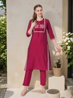 FASHOR - Women Magenta Embroidered Kurta with Pant (Set of 2)