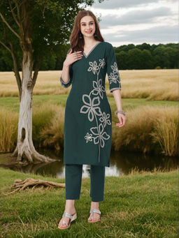 FASHOR - Women Green Floral Kurta with Pant (Set of 2)