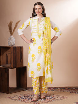 FASHOR - Women White Floral Kurta with Pant & Dupatta (Set of 3)