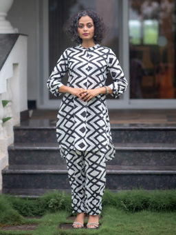 Suta - Women Black Printed Co-ord (Set of 2)