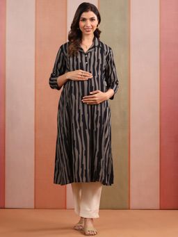 CRAFIQA - Black Printed Flared Kurta