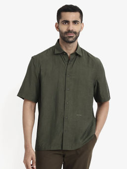 Rare Rabbit - Men Green Solid Casual Shirt