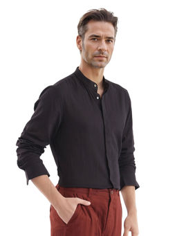 Rare Rabbit - Men Black Solid Casual Shirt