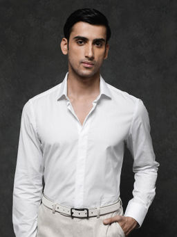Rare Rabbit - Men White Solid Casual Shirt