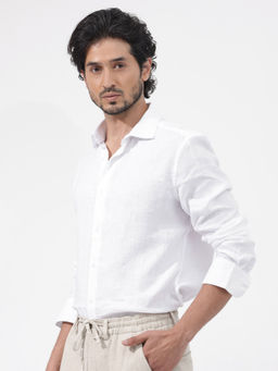 Rare Rabbit - Men White Solid Casual Shirt