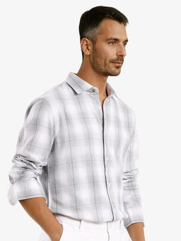 Rare Rabbit - Men White Checks Casual Shirt