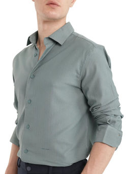 Rare Rabbit - Men Green Solid Casual Shirt