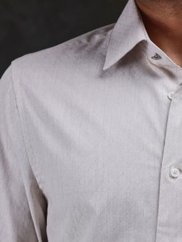 Rare Rabbit - Men Grey Solid Casual Shirt