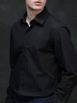 Rare Rabbit - Men Black Stripes Casual Shirt