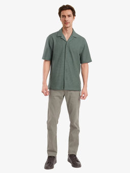 Rare Rabbit - Men Green Textured Casual Shirt