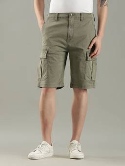 Tommy Hilfiger - Regular Fit Solid Mid Rise Shorts