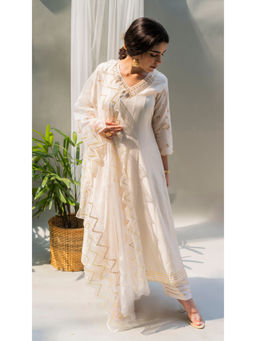 AM by Anita Mittal - Alia White Anarkali with Pant and Dupatta