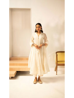 AM by Anita Mittal - Zara White Anarkali with Pant and Dupatta