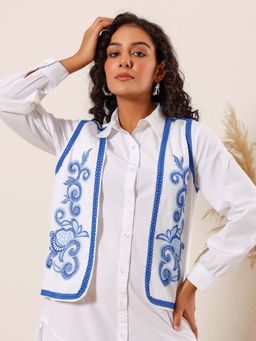 STIL-O-STITCH - Women Blue Colour Western Wear Sleeveless Shrug