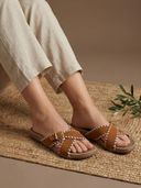 Tan color option, Currently selected
