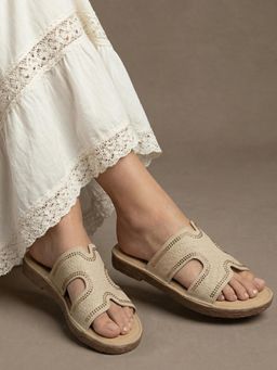 JODYHUB - Round Toe Flats Cream