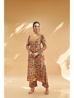 Sukruti Design - Sun-Yellow V-Neck Floral Printed Kurta with Pant (Set of 2)
