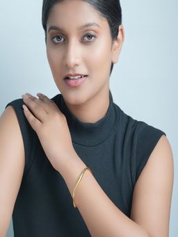 AQUASTREET - Gold Plated Statement Bracelet