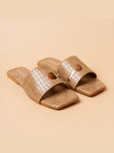 Beige color option, Currently selected
