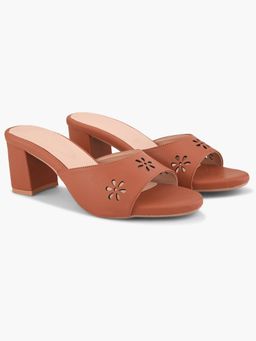 Elevato Basics - Tan Block Heels