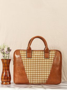 Bagsy Malone - Tan Aurora Custodia Unisex Laptop Bag