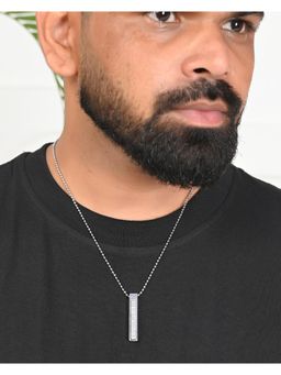 VOJ - Silver Plated Men Chain With Rectangular Shaped Ad Stone Studded Pendent