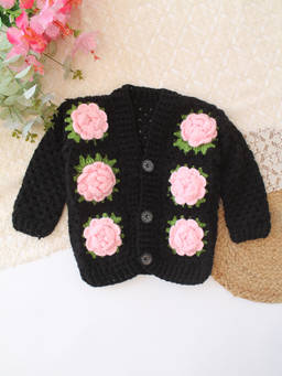 Woonie - Handknitted Rose Detailed Sweater - Black