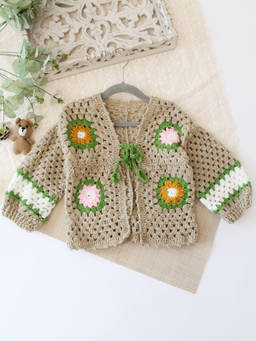 Woonie - Handknitted Granny Square Sweater - Beige