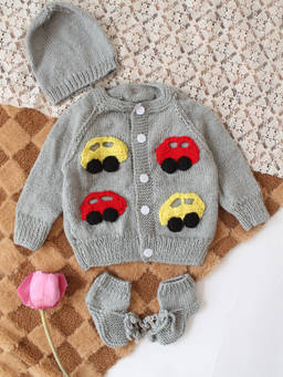 Woonie - Handknitted Car Applique Sweater With Cap And Booties Set - Light Grey