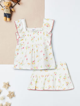 max - White Cotton Regular Fit Round Neck Frock With Bloomer