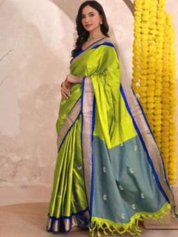 A S CREATION - Women Green Cotton Silk Kanchipuram with Elegant Traditional Design Saree