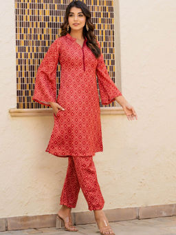 HOUSE OF JAMOTI - Red Apple Kurta and Pant (Set of 2)