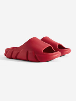 The Souled Store - Originals Men Sliders: Fiery Red