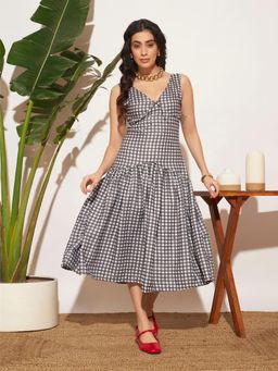 SUGERCANDY - Hi-Tea Ghingham Checked Midi Monochrome Dress