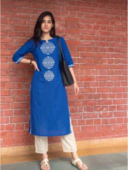 The Suitable - Hazel Blue Floral Medallion Thread Embroidery Kurta with Pant