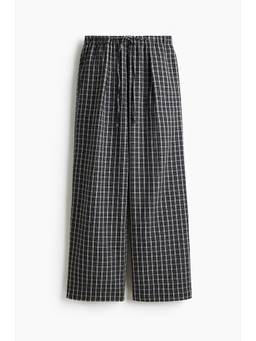 H&M - Women Black Pull-On Trousers