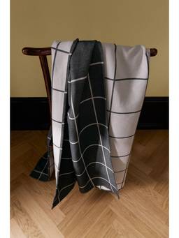 H&M - Home Black Reversible Bed Throw