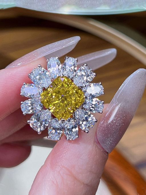 Designs & You Silver Plated American Diamond Crushed Ice Cut Yellow Floral Cocktail Finger Ring