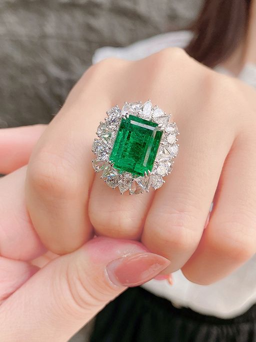 Designs & You Silver Plated American Diamond Crushed Ice Cut Green Rectangular Finger Ring