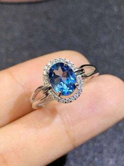 Designs & You - Silver Plated American Diamond Crushed Ice Cut Blue Oval Finger Ring